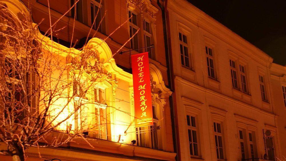 Hotel Morava 즈노이모 외부 사진