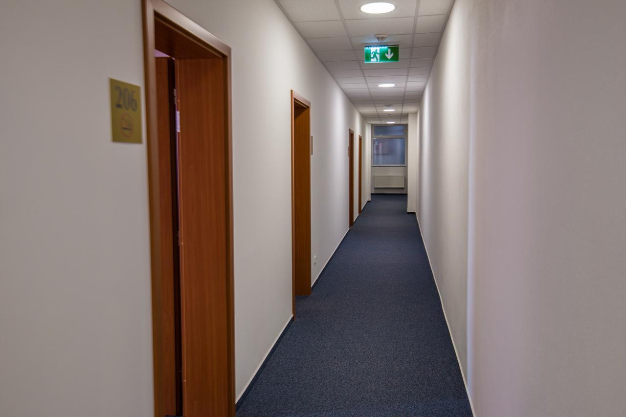 Hotel Morava 즈노이모 외부 사진